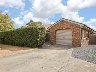 2 / 9 Jupiter Court, Prospect Vale