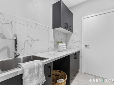 3 Pienza Road, Fraser Rise