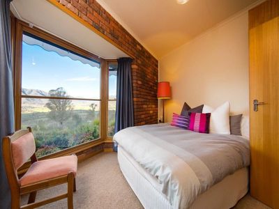 25 Buckland Street , Tawonga South