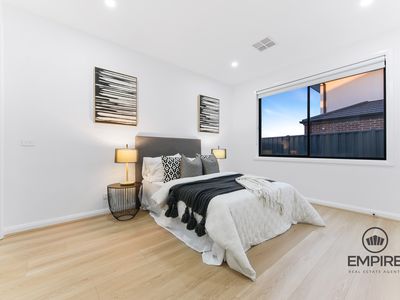 17 Frodo Circuit, Clyde