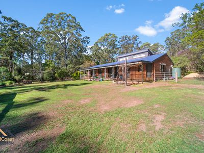 1 Woodlands Drive, Hallidays Point