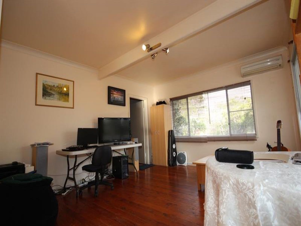 4 Elaine Ave, Lemon Tree Passage, Lemon Tree Passage - Thumbnail 3