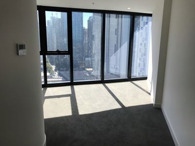 2010 / 105 Clarendon Street, Southbank