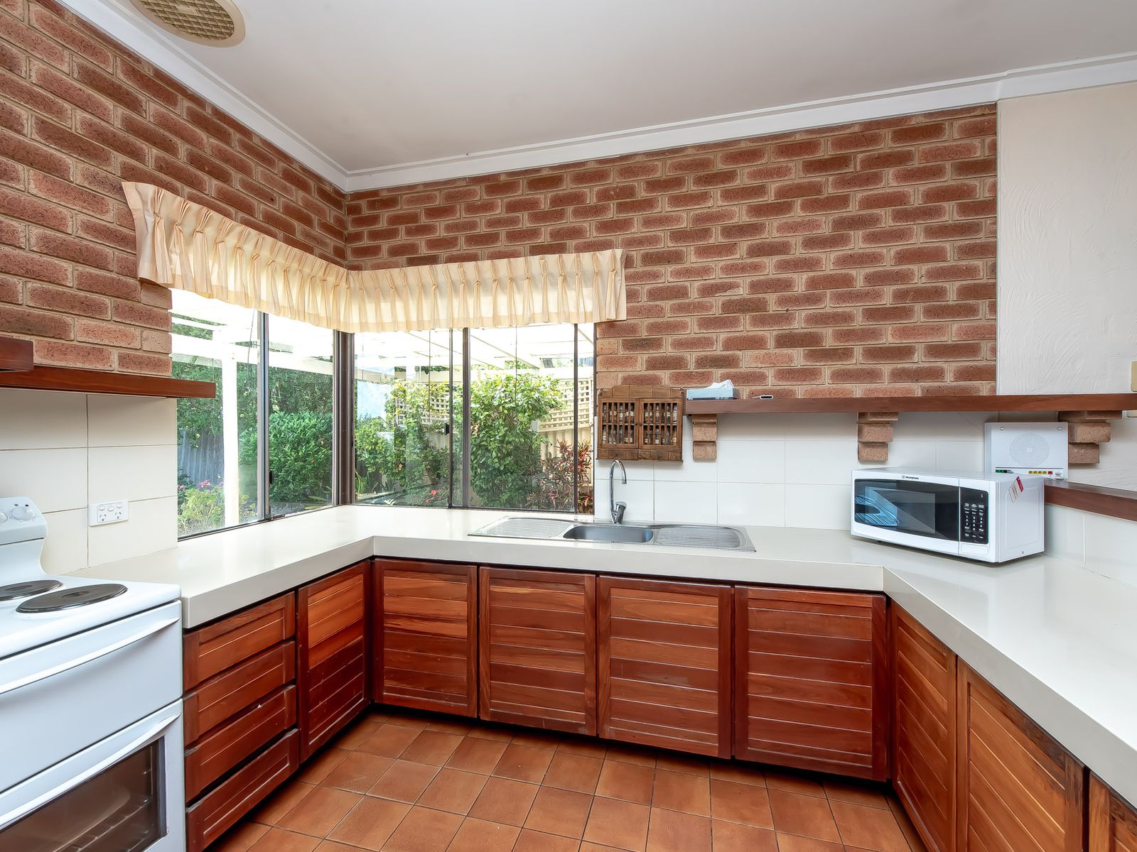 85A Rannoch Circle, Hamersley, WA, Hamersley - Thumbnail 2