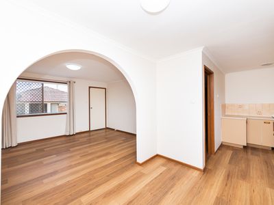 2 / 18 Southbar Road, Karabar
