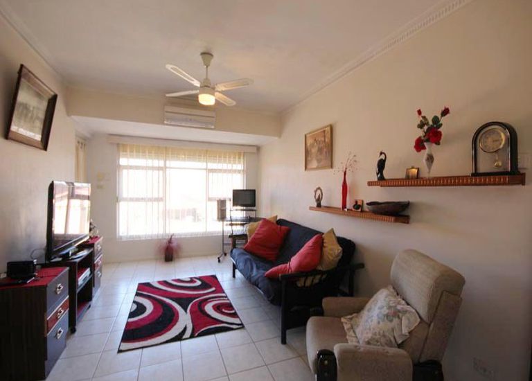 12 / 4 Dunbar Terrace, Glenelg East