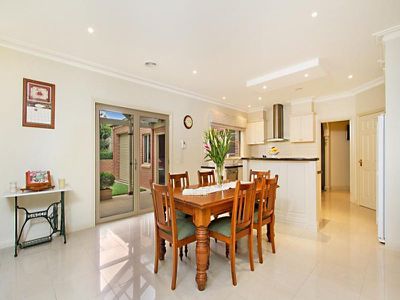 5 Adelle Court, Strathdale