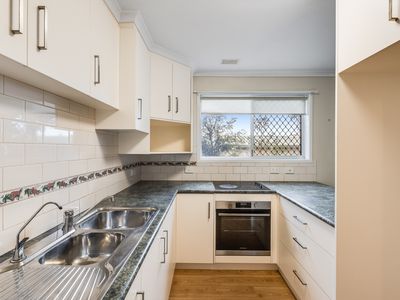 2 / 4 Muir Street, Harlaxton