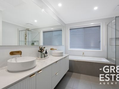 9 Memorial Drive, Narre Warren North