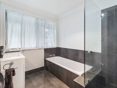 7 Railway Parade, Glass House Mountains