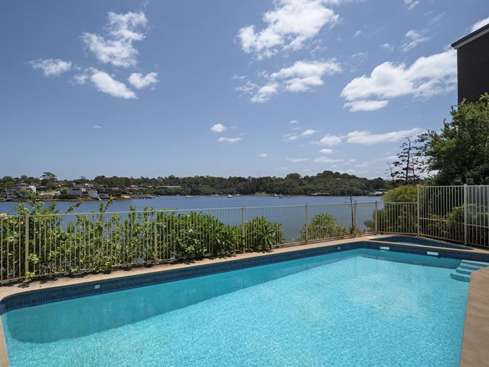 13 / 9 Bortfield Drive, Chiswick