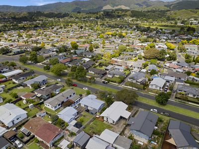 186 California Drive, Totara Park