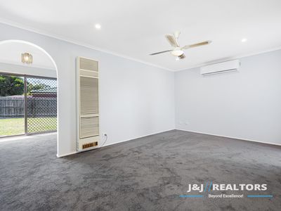 7 Amy Close, Pakenham