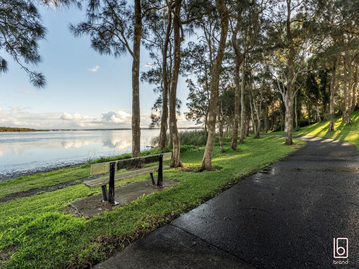 24 Diamond Head Drive, Budgewoi