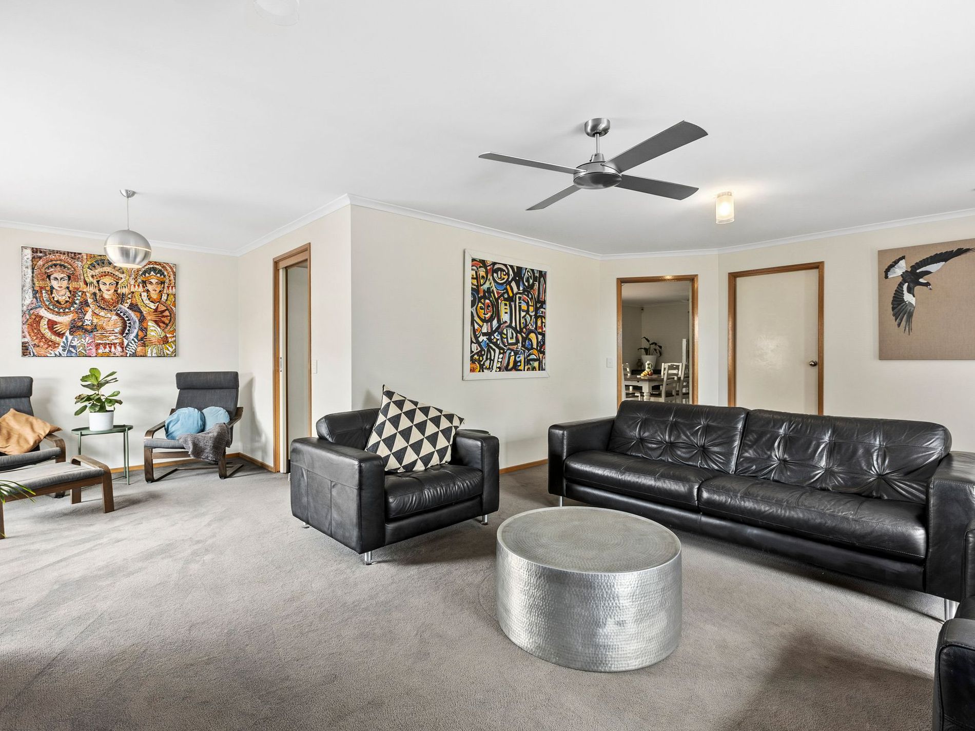7 Reta Close, Leopold