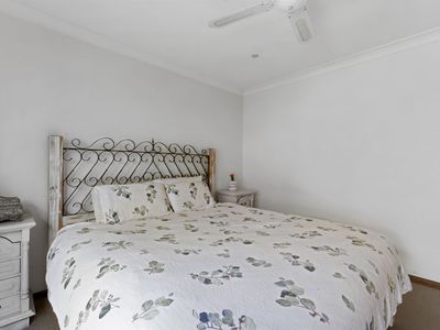 53 Wyoming Avenue, Burrill Lake