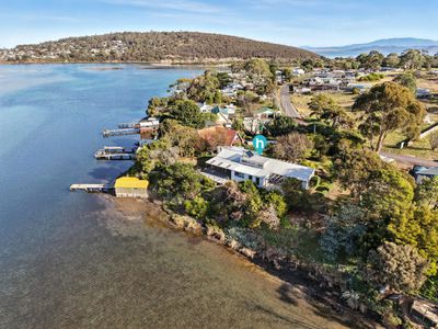 33-35 Erle Street, Carlton River
