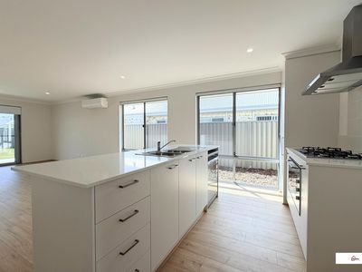 10 Brandeis Street, South Yunderup