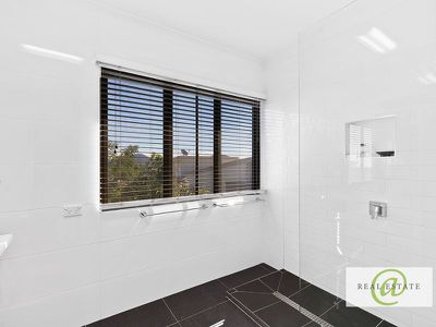 4 Ocean Parade, Cooee Bay