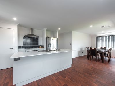 4 Auburn Vista, Brabham