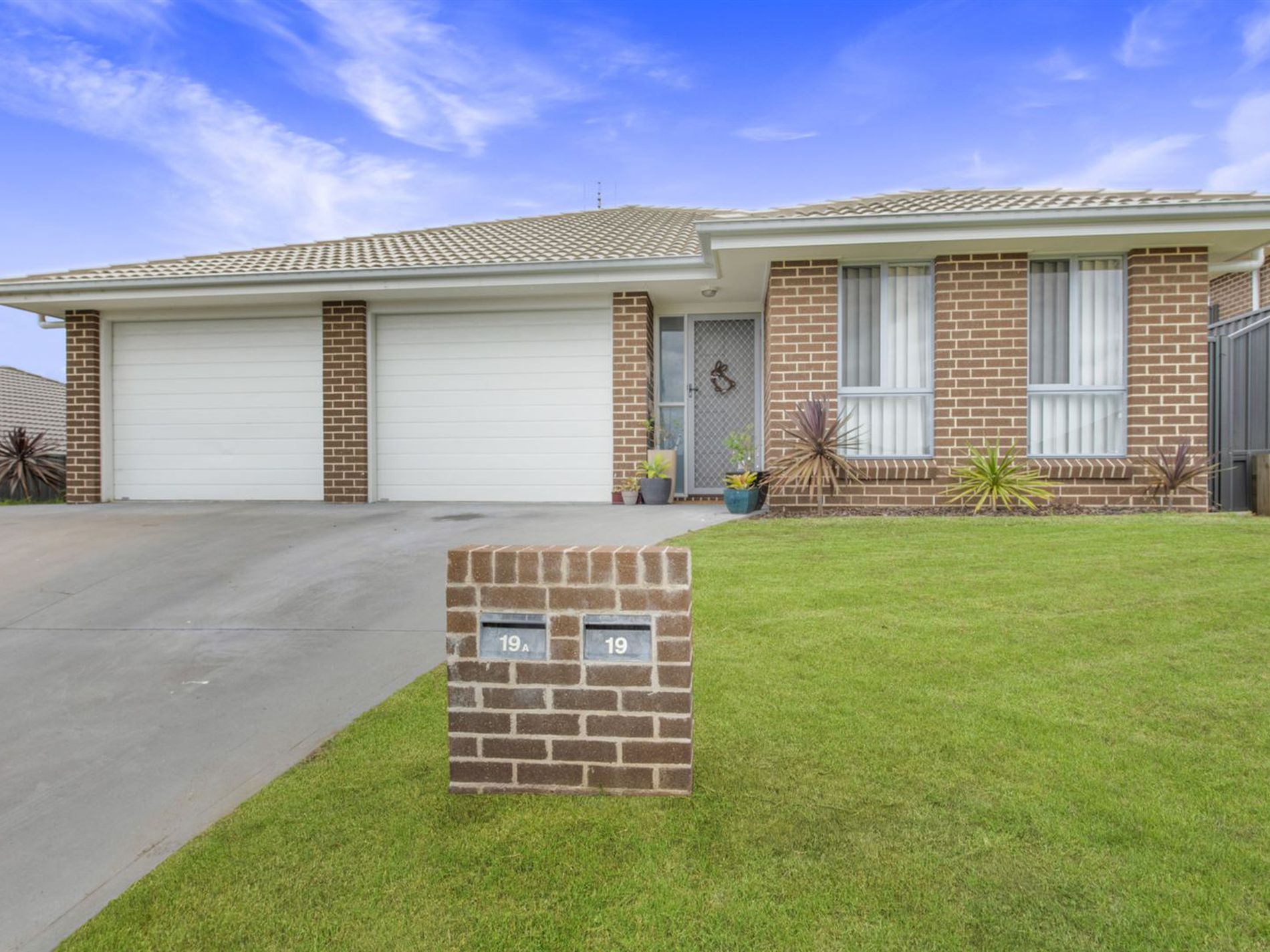 19 & 19A Booyong Avenue, Ulladulla