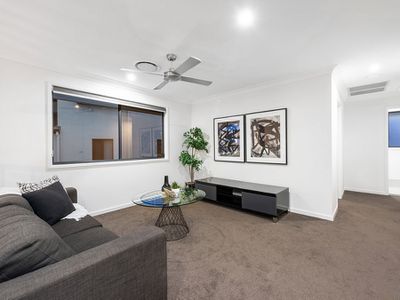 40 Highland Crescent, Belmont