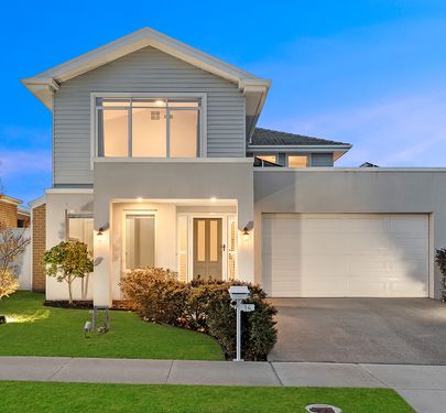 14 Bickleighvale Drive, Officer