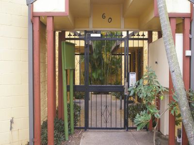 Unit 8 / 60 Railway Street, Booval