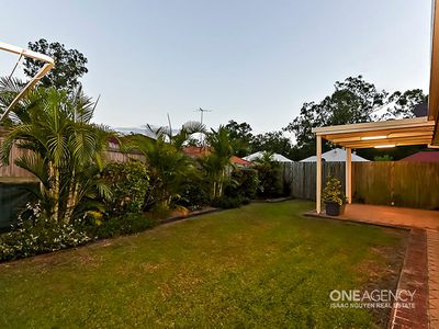 20 Glasshouse Cr, Forest Lake
