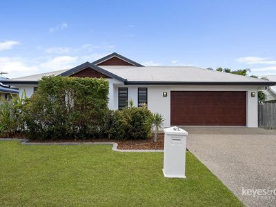 62 Waterlily Circuit, Douglas