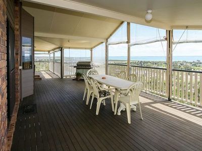 2 Tradewind Close, River Heads