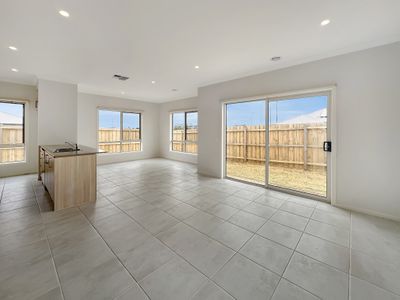 99 Crowlands CIRCUIT, Eynesbury