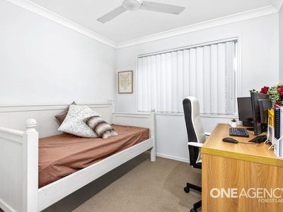 8 St Marys Cl, Doolandella