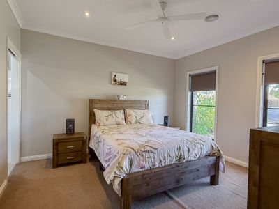 8 Merit Crescent, Swan Hill