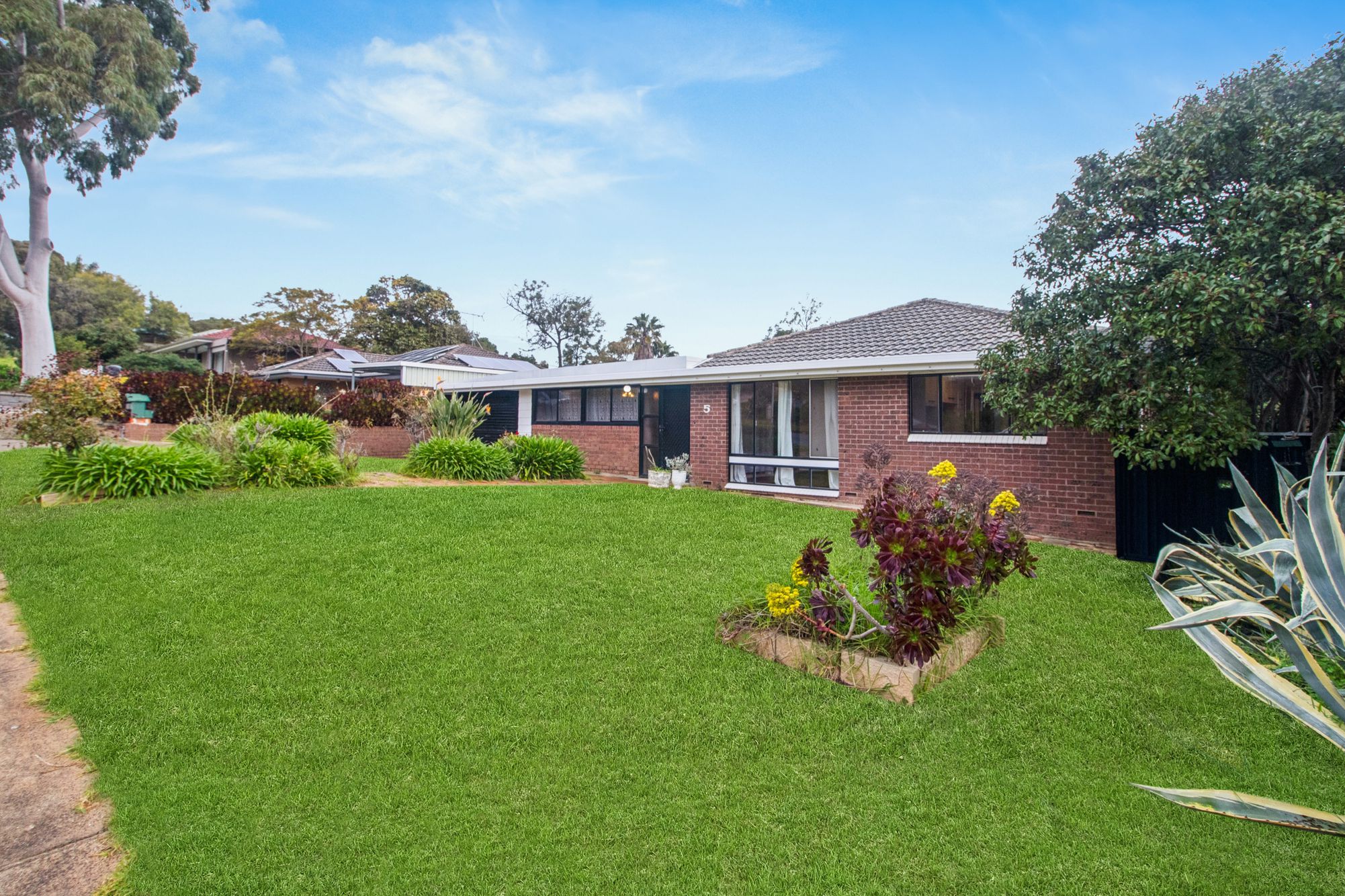 5 Sovereign Street, Hallett Cove