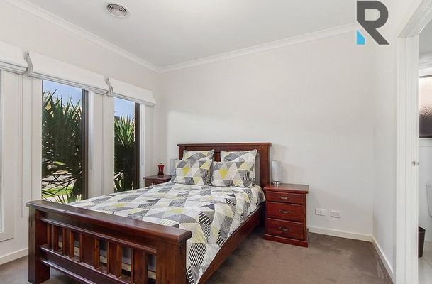 20 Huntingfield Street, Craigieburn