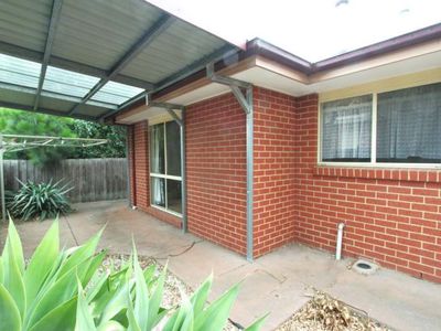 2 / 4 Glenbrook Avenue, Clayton