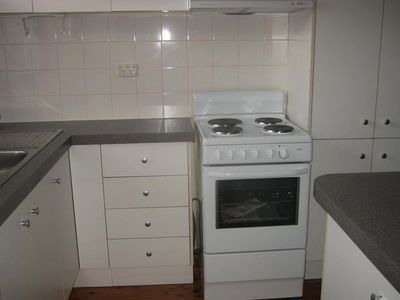 1 / 6 Badgery Street, Albion Park