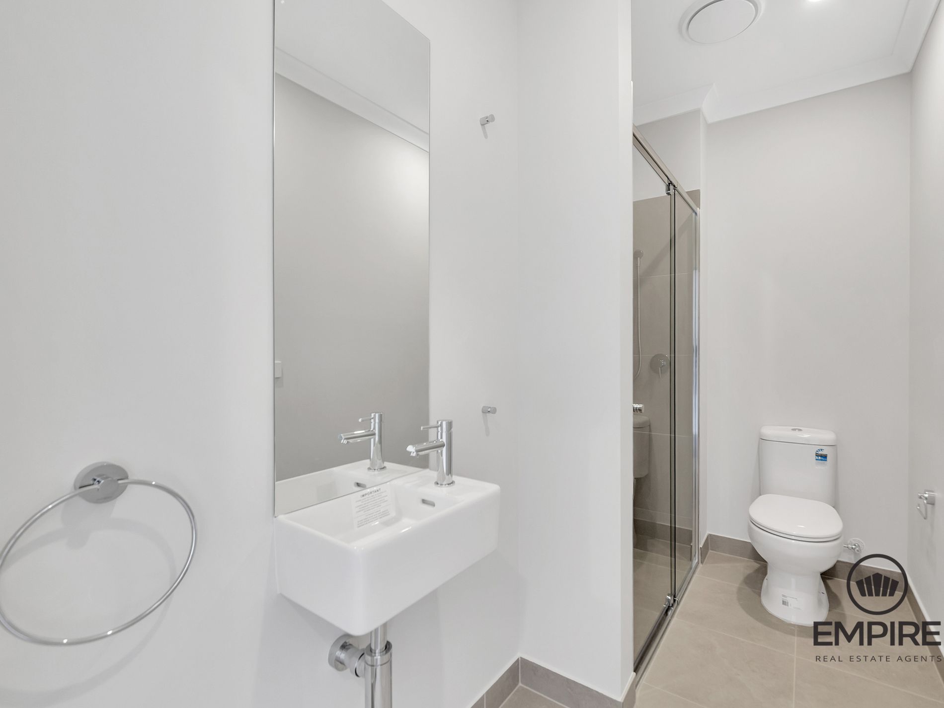 12 California Street, Clyde