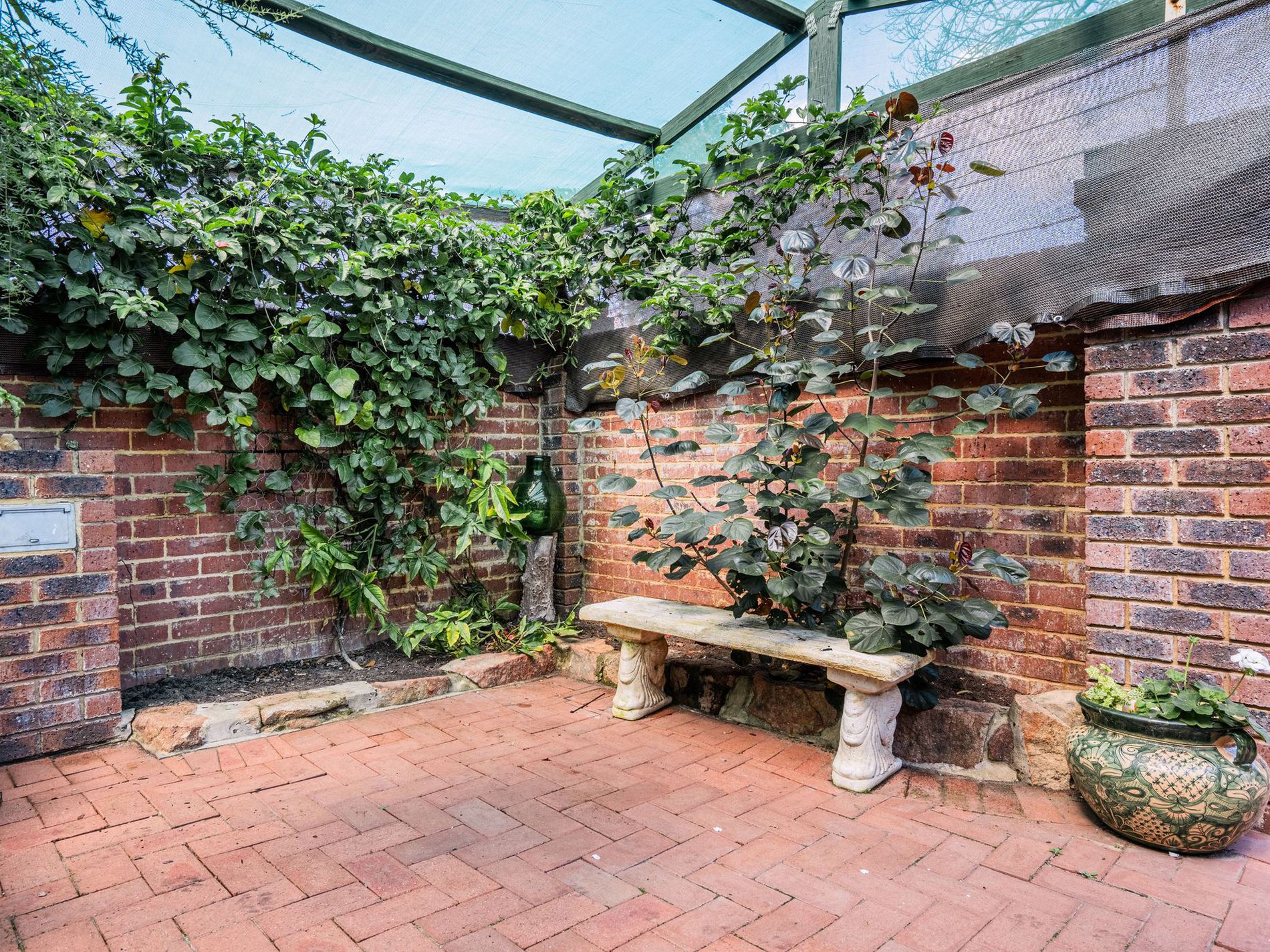 17 Shadwell Court, Caversham