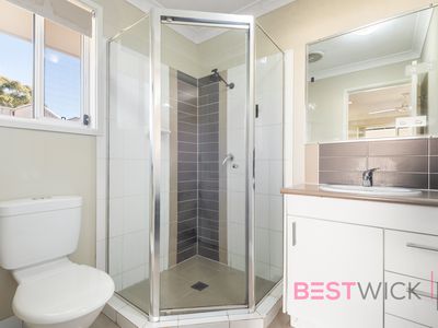 2 Lovejoy Avenue, Blayney