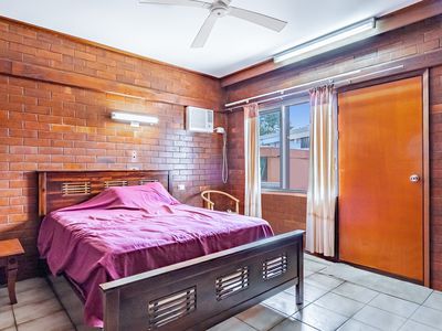 9 Mimosa Street, Holloways Beach