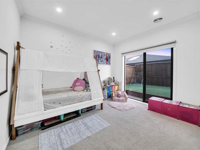 90 Anniversary Avenue, Wyndham Vale