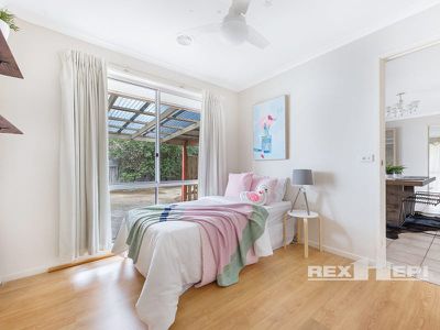 54 Willora Crescent, Cranbourne West