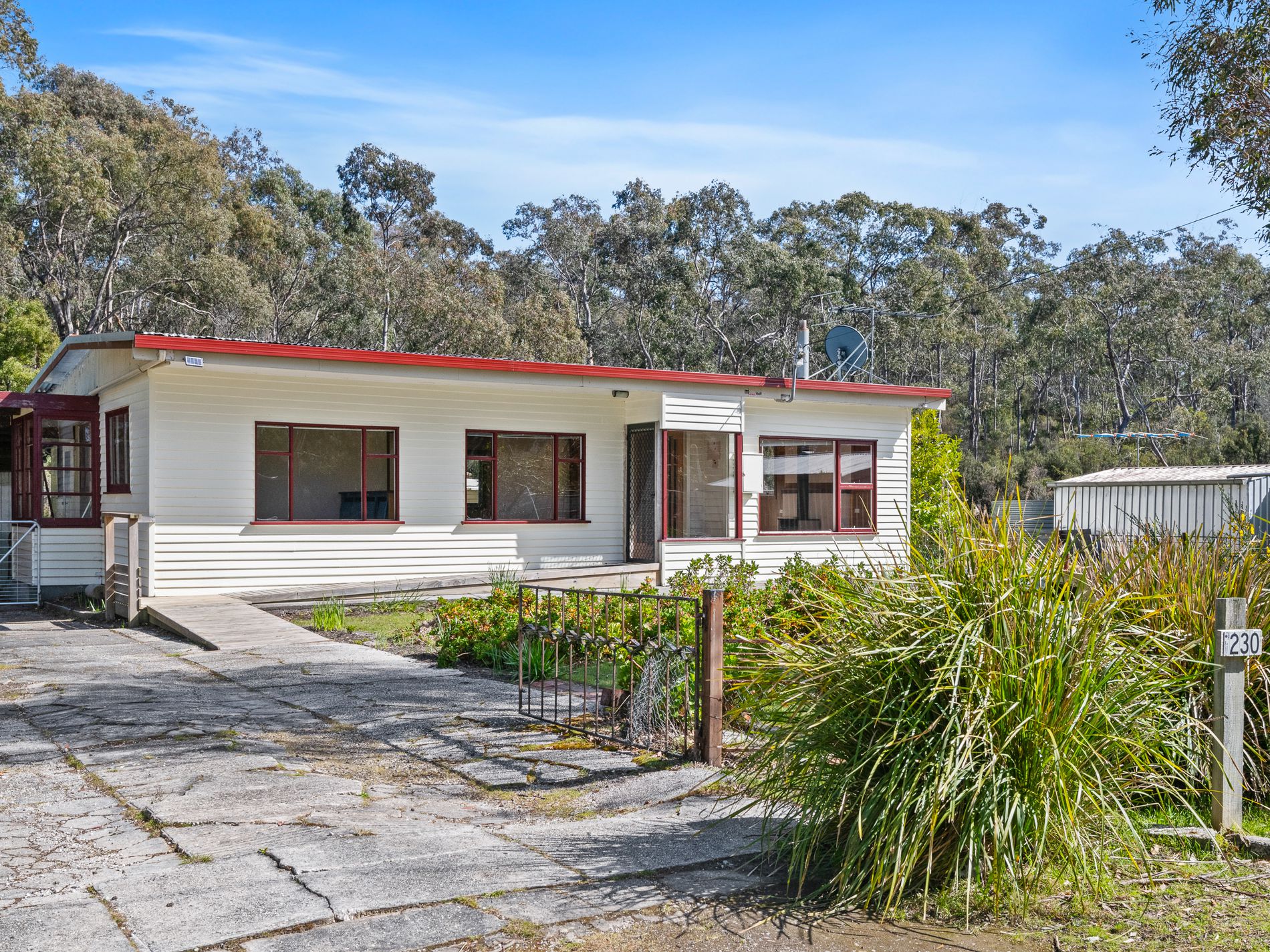 230 Randalls Bay Road, Randalls Bay