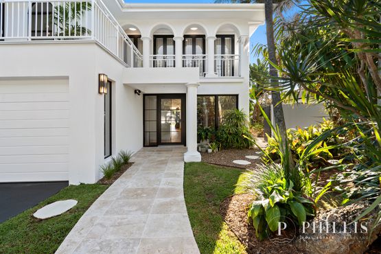 24 Gibraltar Drive, Isle Of Capri