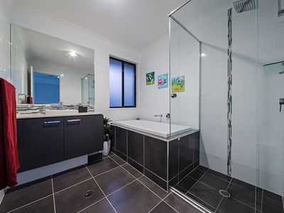 9 Lydia Place, Wakerley
