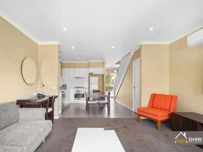 34/9 Greg Norman Drive, Sanctuary Lakes