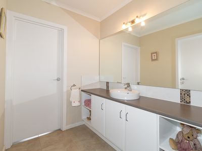 19 Sturt Street, Koroit