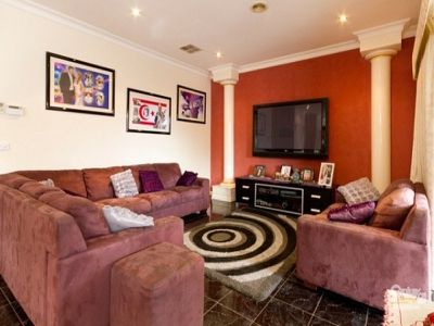 37 Bateman Grove, Hampton Park